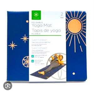 GAIAM Foldable Yoga Mat. Midsummer Nights pattern. New in package.